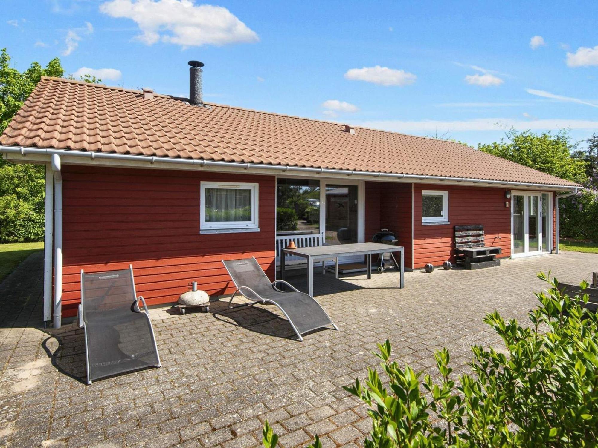 6 Person Holiday Home In Tarm Екстериор снимка